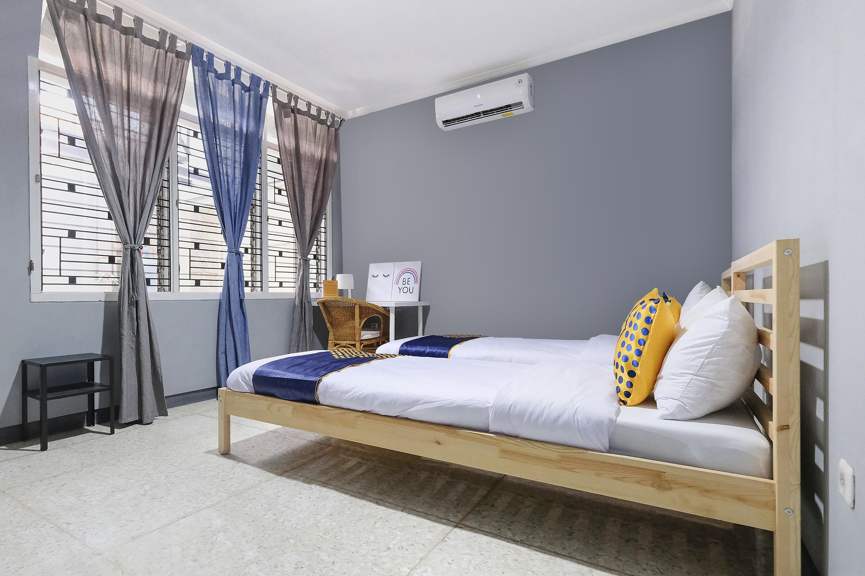 Spot On 2281 Omajo Hotel Semarang Buitenkant foto